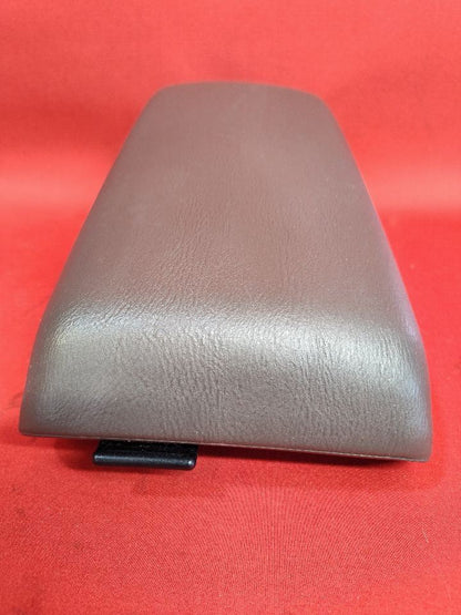 2002-2004 Subaru Outback Legacy Auto Trans Center Console Arm Rest Lid BROWN