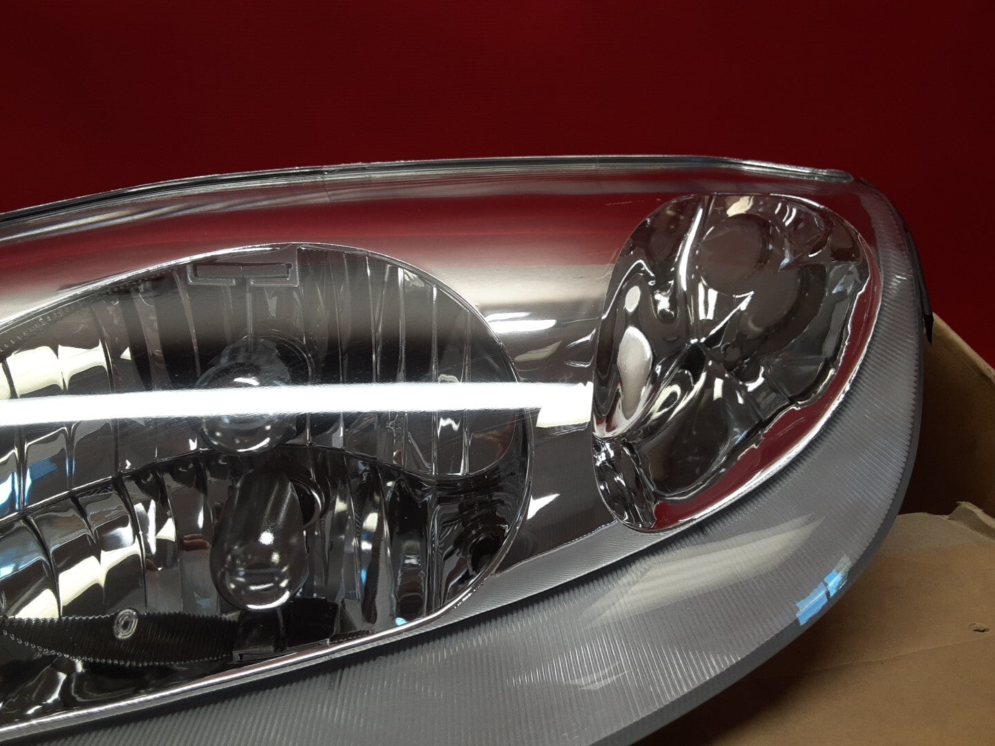 Eagle Eyes GM294-B001L Front Left Headlight for 2001 2002 Saturn S Series