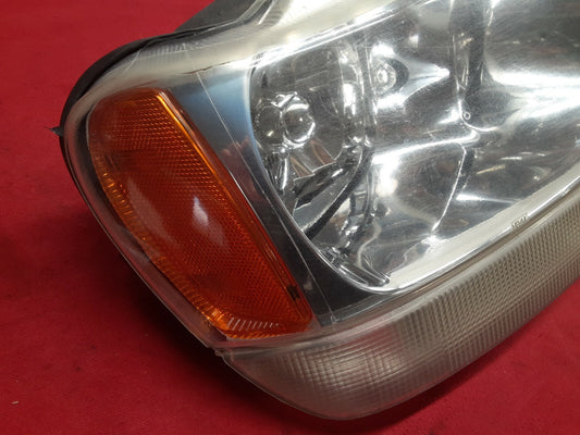 2001 - 2004 Jeep Grand Cherokee Limited Overland RIGHT PASSENGER Headlight Lamp