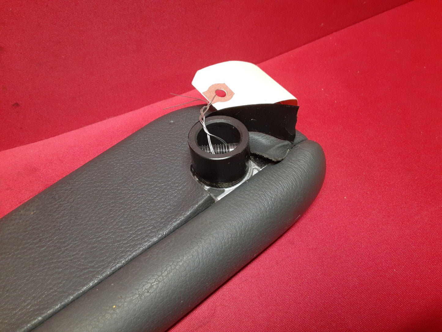 2003 - 2006 Range Rover HSE FRONT RIGHT Seat Arm Rest Dark Gray HDA000020