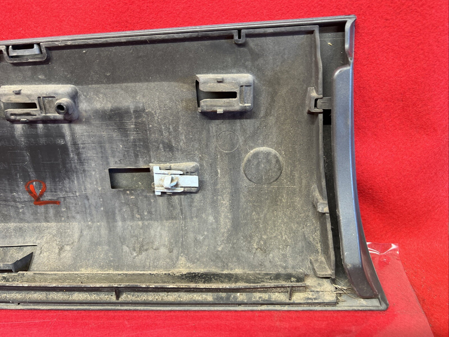 2007 2008 2009 Audi Q7 Right Passenger FRONT Door Lower Trim Molding GRAY