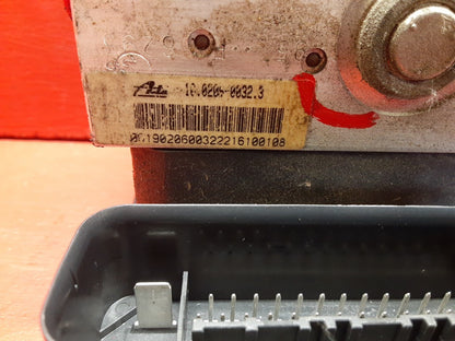 2005 - 2010 Volvo V50 S40 ABS Pump Control Module w/ Bracket 30742666AA 30742657