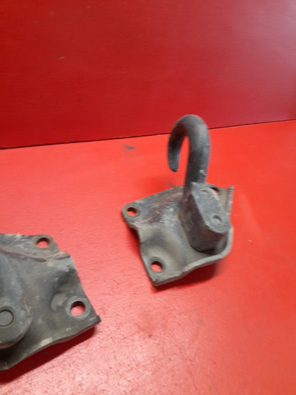 2005-2010 Jeep Grand Cherokee Commander Front Tow Hook Set Left Right