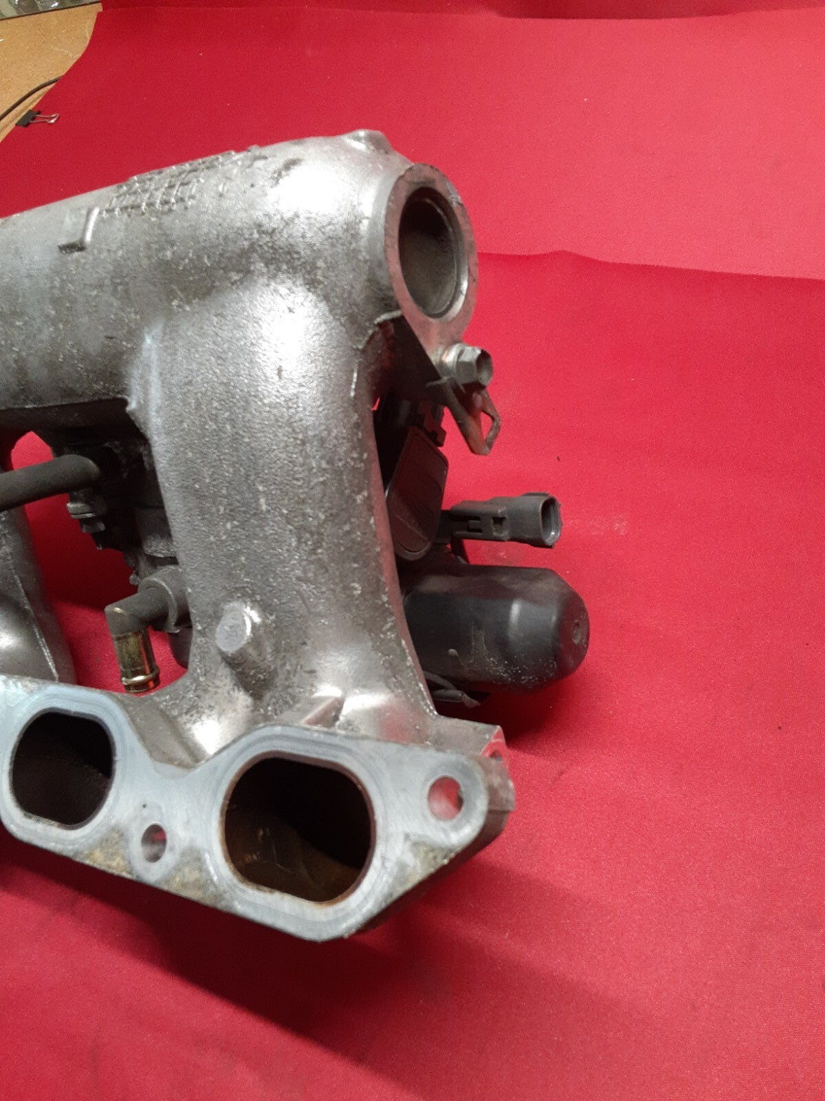 2001 - 2007 Toyota Prius 1.5L Engine Intake Manifold w/ Throttle Body 1710121060