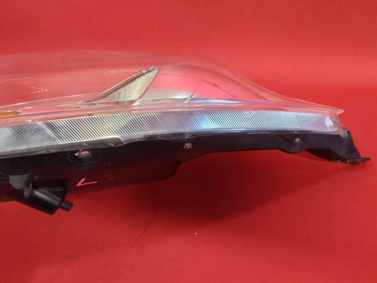 2011-2014 Nissan Juke LEFT DRIVER Headlight Turn Signal Parking Combination Lamp