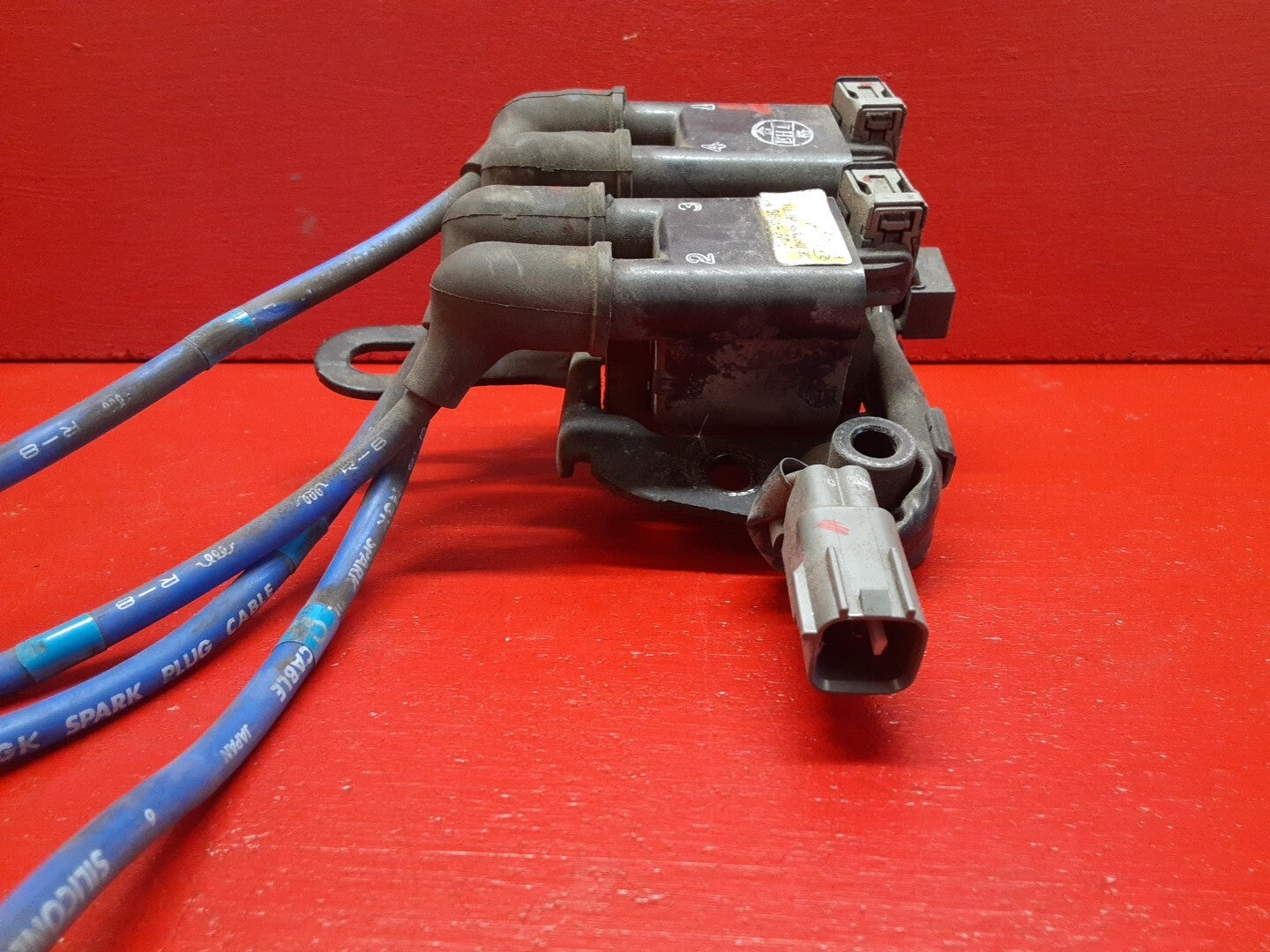 2007 - 2011 Kia Soul / Spectra Sportage Ignition Coil w/ Spark Wires 27301-23900