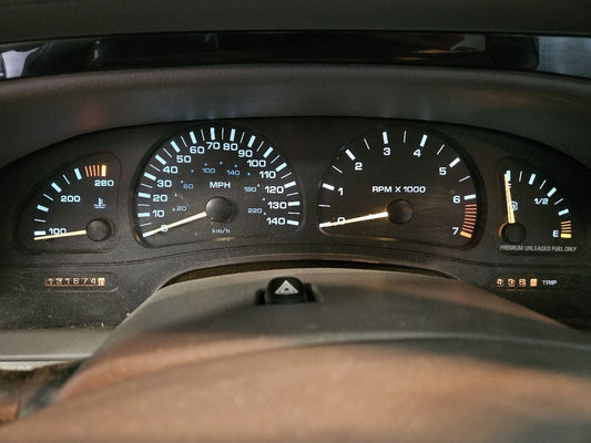 1998 1999 Oldsmobile Aurora 4.0L V8 Speedometer Instrument Cluster Auto Trans