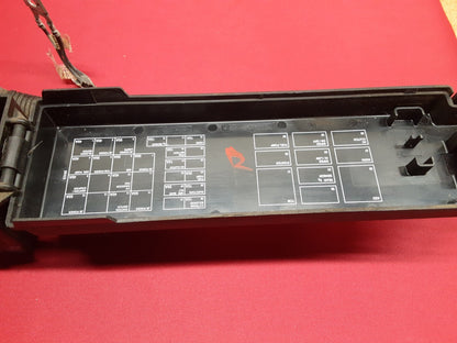 1999 - 2004 Jeep Grand Cherokee - Engine Bay Fuse /Relay / Junctiion Box / Block