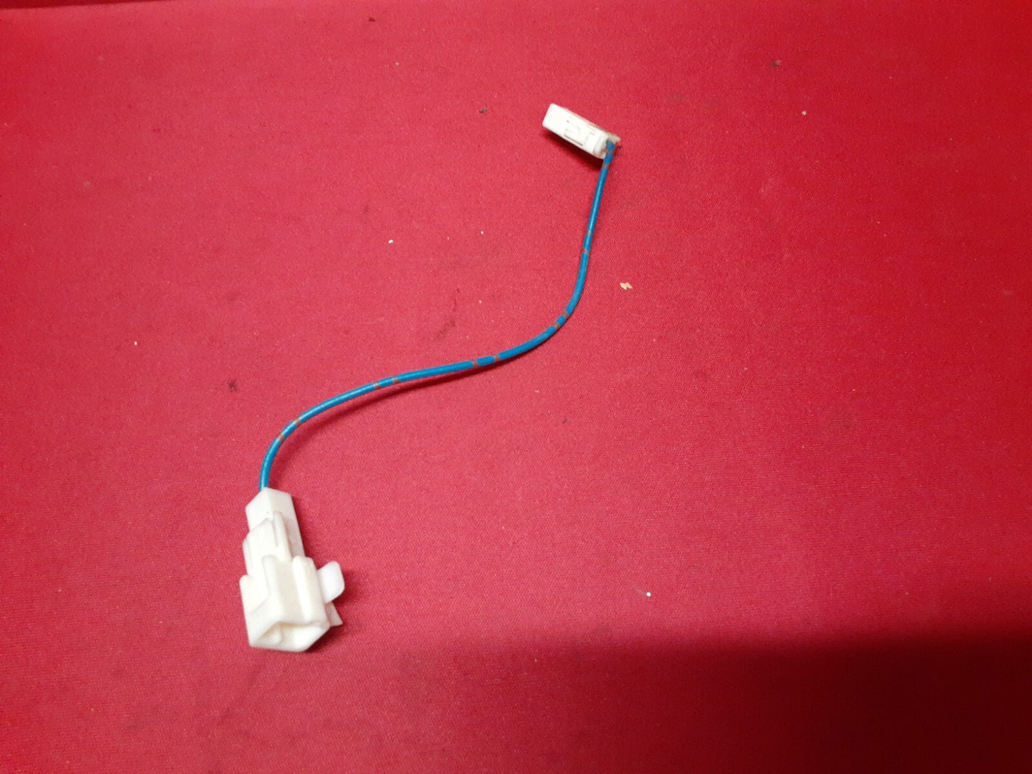 1992 1993 Lexus ES300 Trunk Deck Lid Latch Lock Actuator 	64600-33030   PIGTAIL