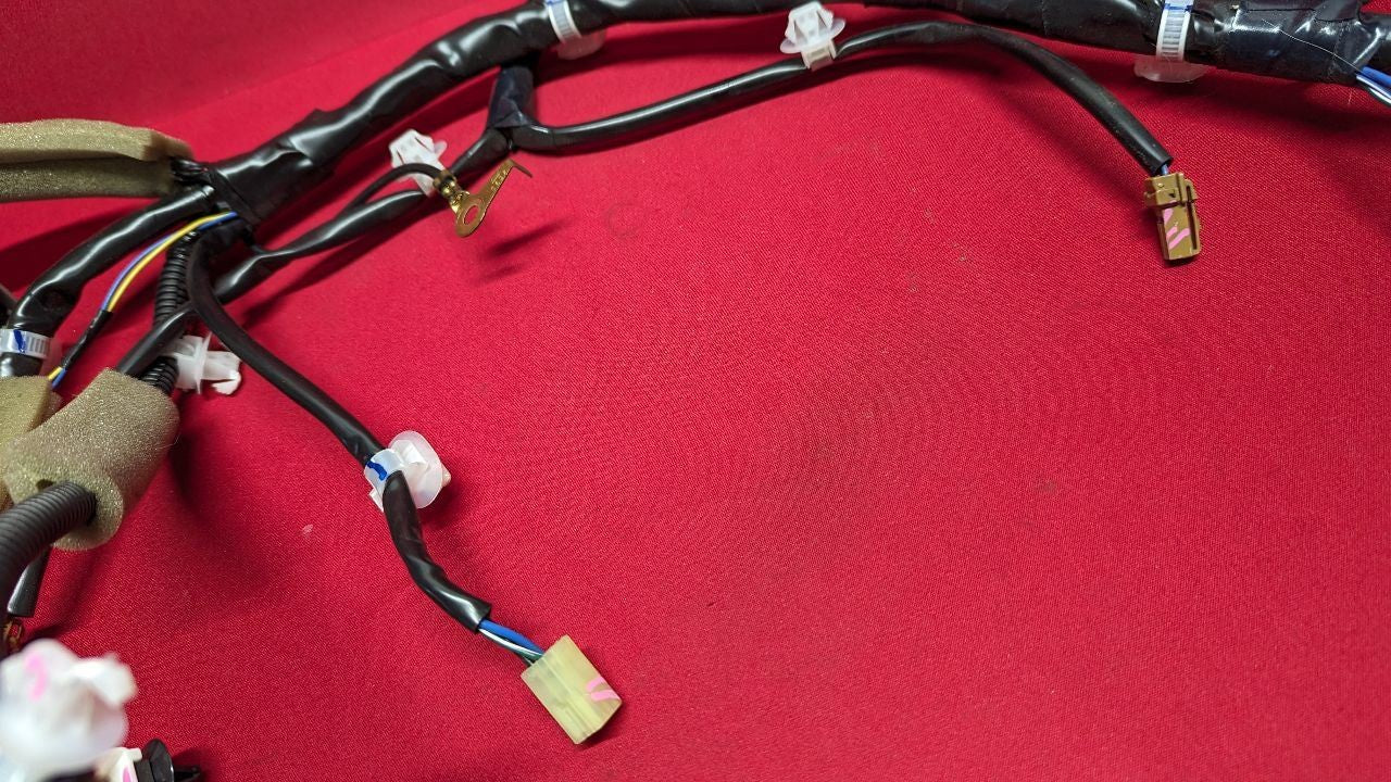 2011 2012 Infiniti QX56 Power Liftgate Hatch Wiring Harness 24070-1LA0A