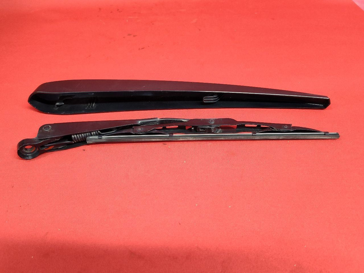 2015-2024 GMC Chevy Buick SUV Hatchback Tailgate Liftgate Wiper Arm w/ Cover