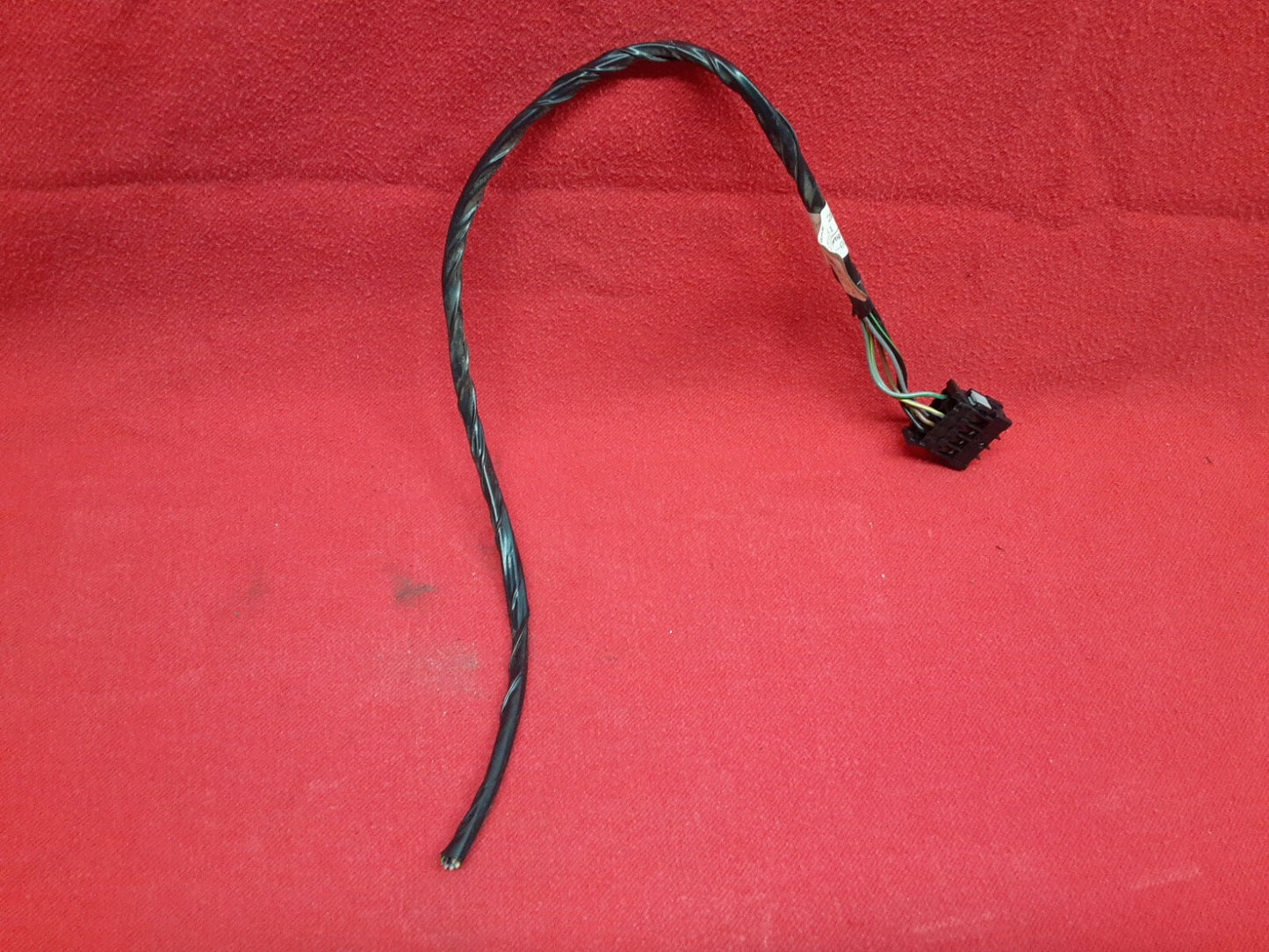 1994 - 1997 Mercedes Benz RIGHT PASSENGER Tail Light 202-820-14-64 PIGTAIL WIRE