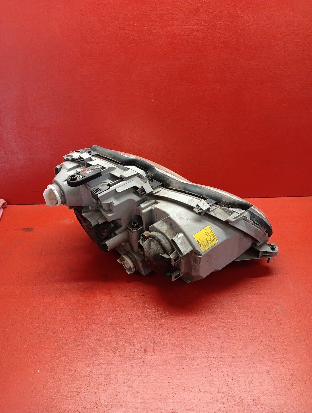2001-2004 Mercedes-Benz C230 240 320 Left Headlight Assembly 2038200961