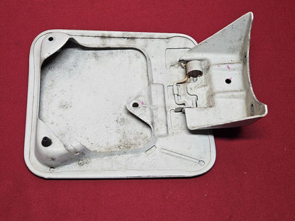 06-07 Charger 05-08 Magnum 05-10 Chrysler 300 Fuel Filler Door PW1 White