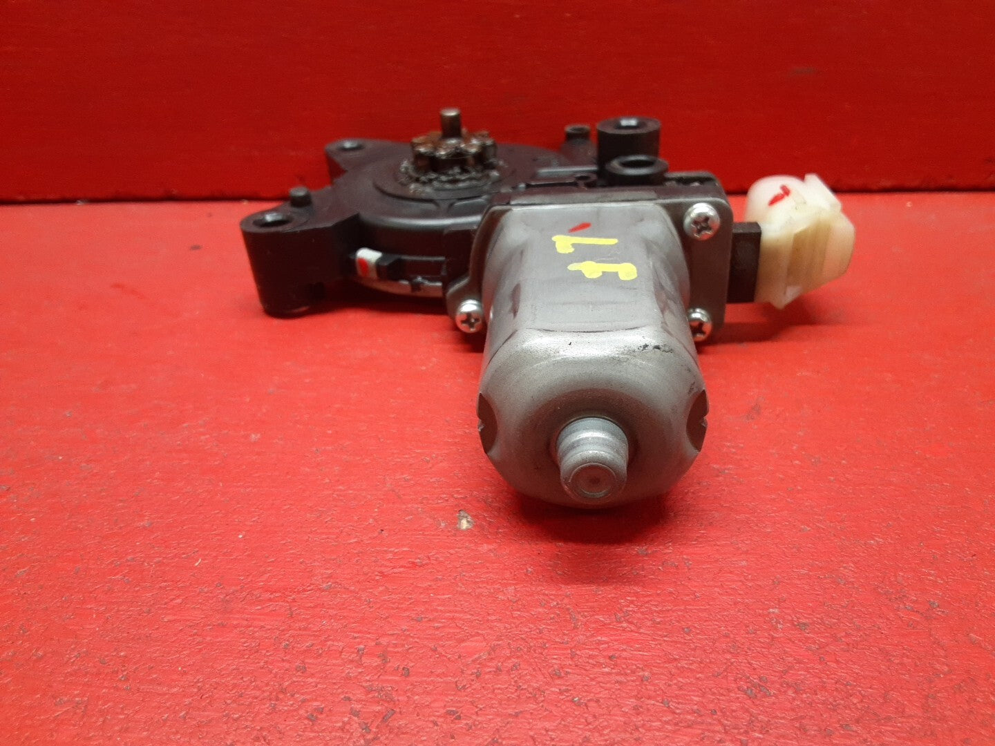 2009 - 2014 Kia Soul Forte Koup Sedona FRONT LEFT DRIVER SIDE Window Motor