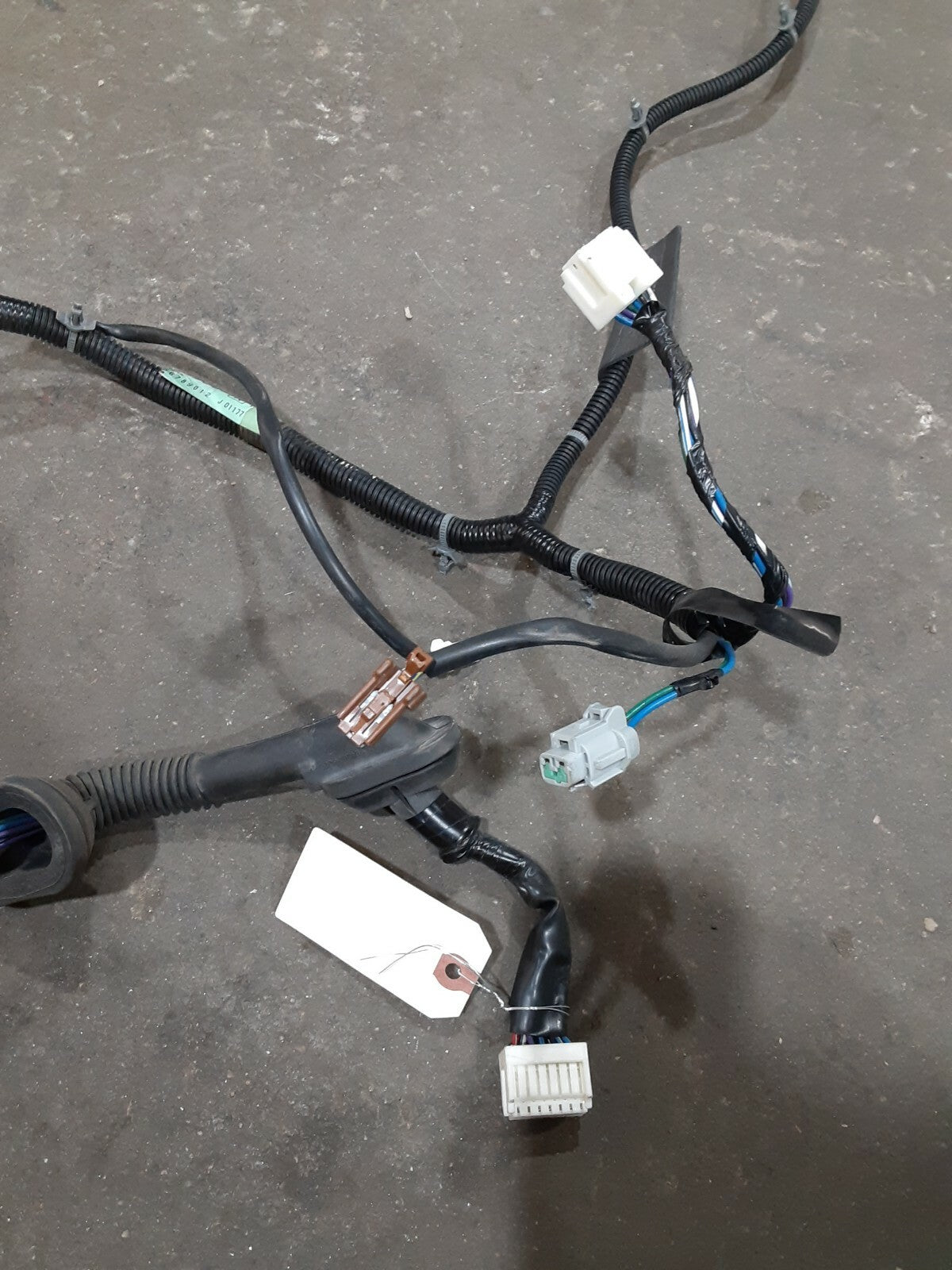2004 - 2008 Nissan Maxima - Driver / Left Rear - Door Harness - 24127-ZA305