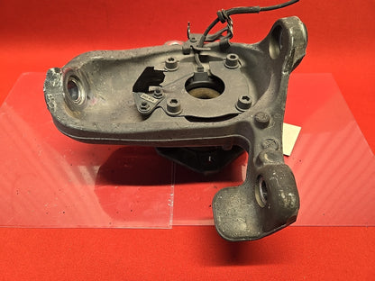 2006 Maserati Quattroporte FRONT LEFT DRIVER Knuckle Hub Assembly 206865