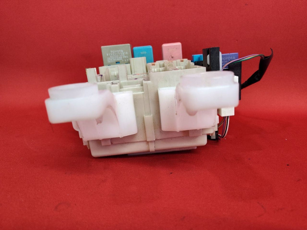 2006-2008 Toyota Rav4 Instrument Panel Dash Fuse Box Junction Block 82730-42050