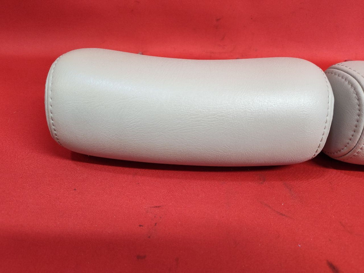 2000-2007 Chevy Cadillac GMC 03-07 Hummer REAR Headrest Set Leather Beige