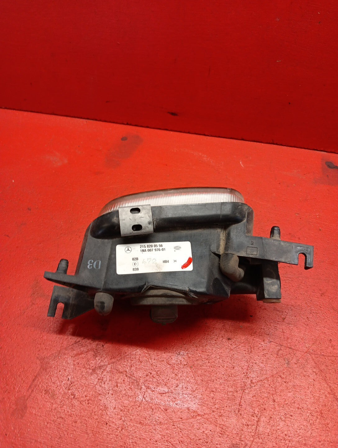 2000-2004 Mercedes-Benz C230 240 320 SLK Left Fog Light Assembly 2158200556