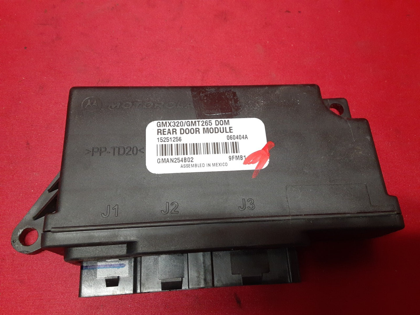 2006 2007 Cadillac CTS REAR Left or Right Door Lock Control Module 15251256