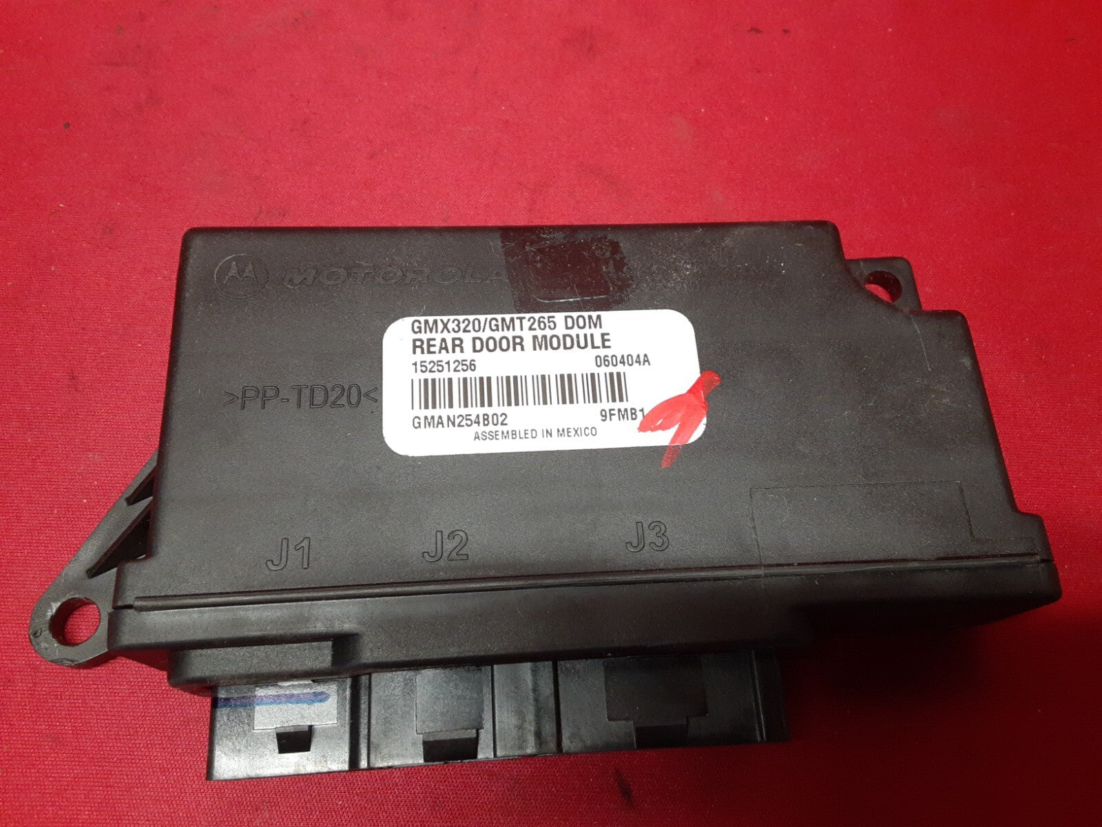 2006 2007 Cadillac CTS REAR Left or Right Door Lock Control Module 15251256