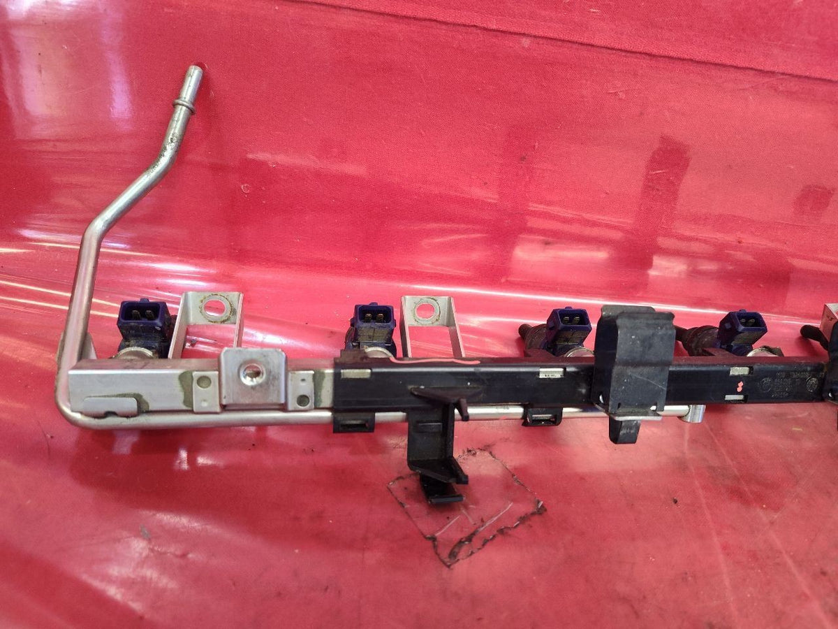 2001-2006 BMW 3.0L L6 Z/X/3/5 Fuel Ramp Rail Bracket Injectors Full Set - 127k