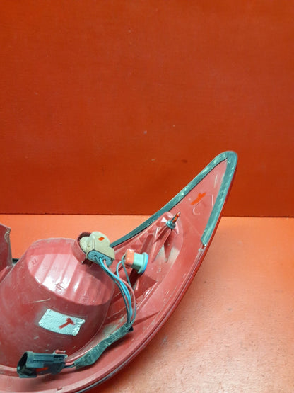 2009-2012 Chevrolet Chevy Traverse LEFT DRIVER OUTER Tail Light Lamp 15912687