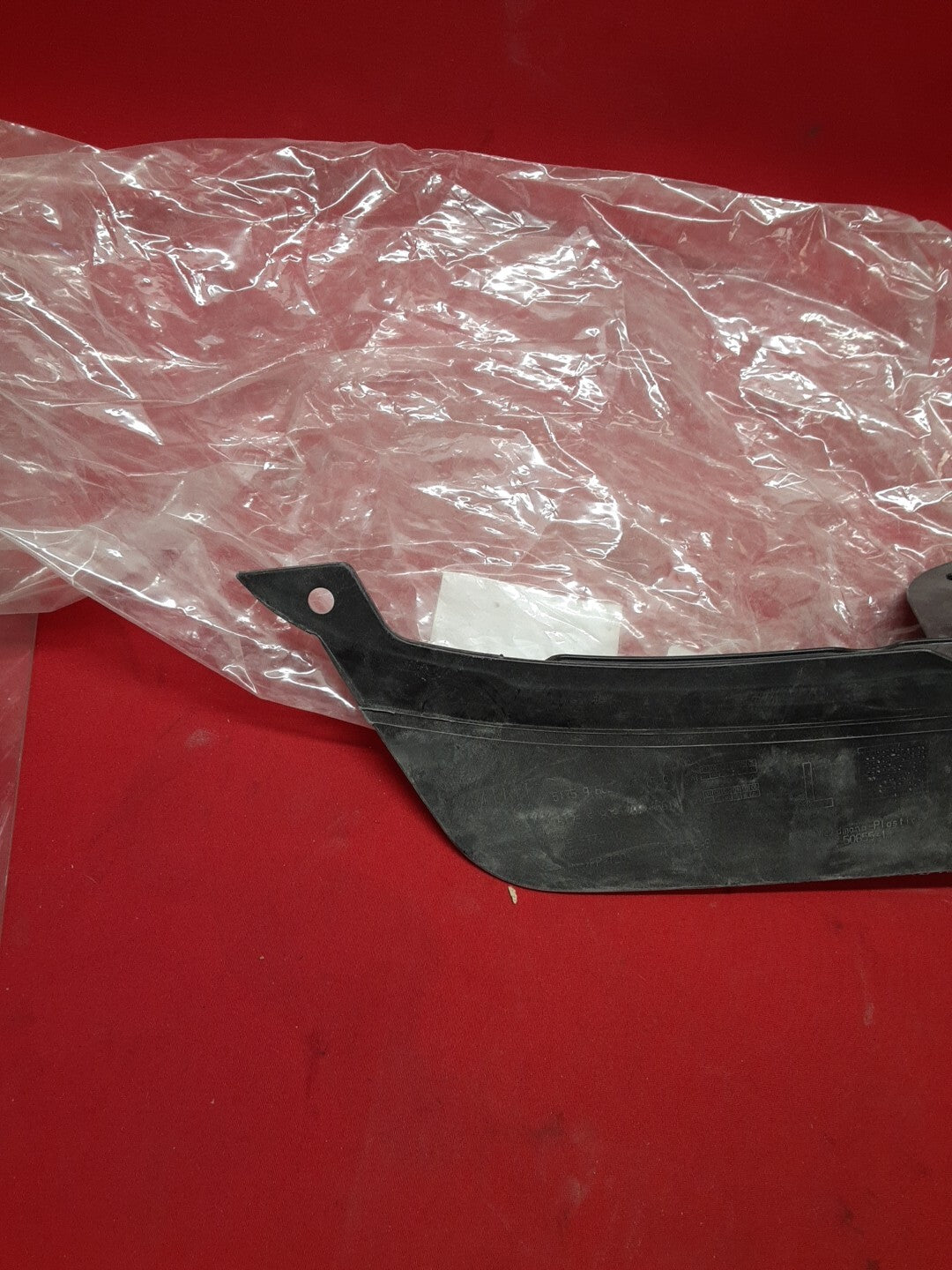 2011-2017 Mini Countryman Paceman Front Left Pressure Lip 51-11-9-802-643