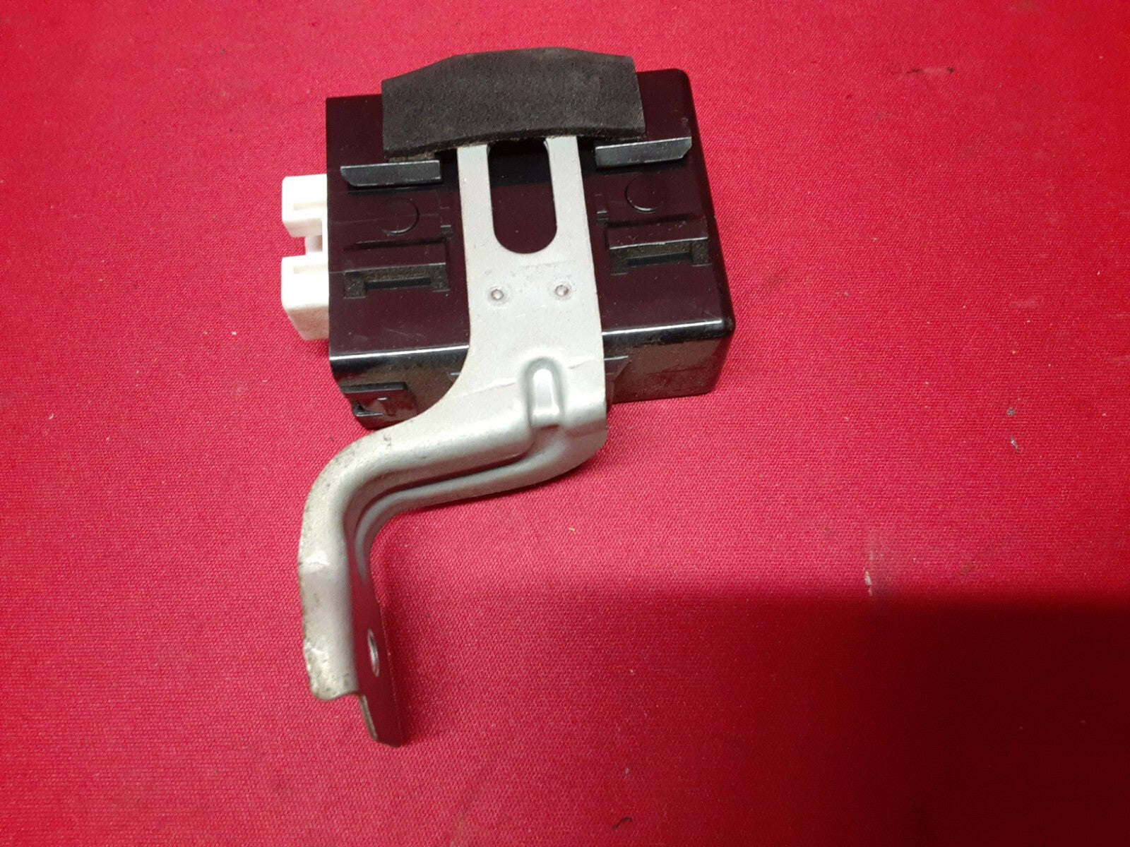 1992 1993 Lexus ES300 Power Steering Control Module Unit 89650-33010