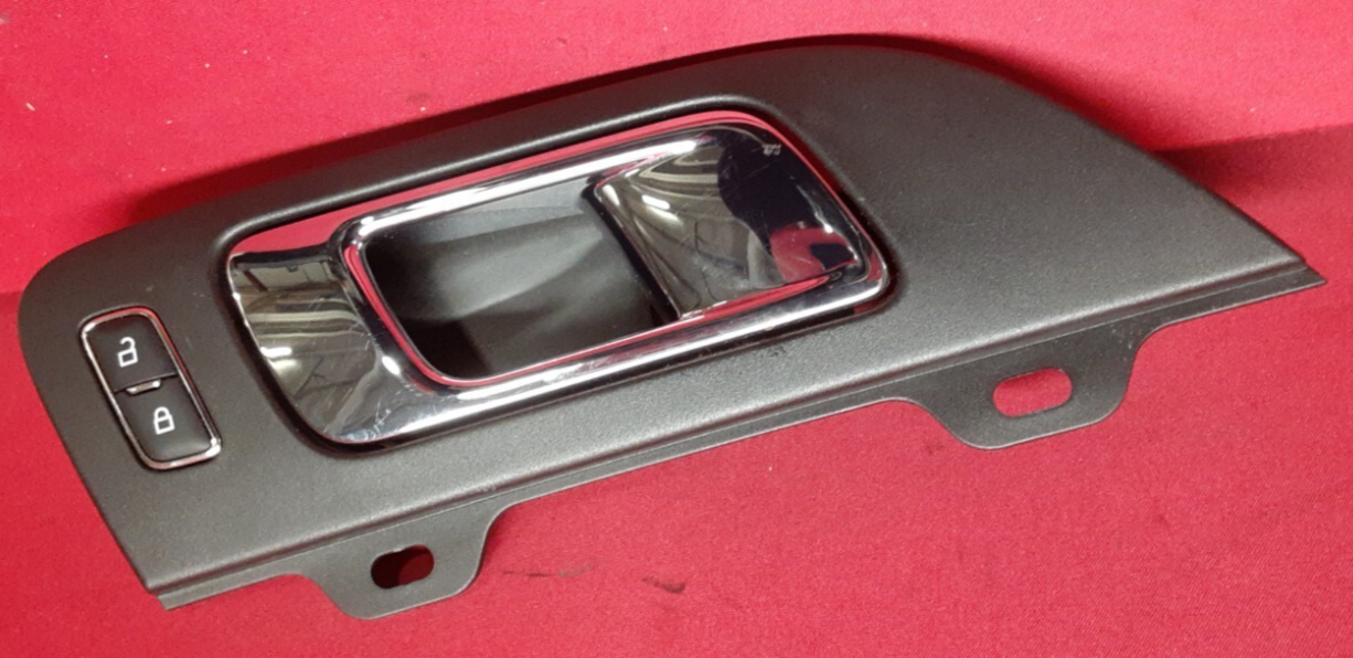 2013 - 2019 Lincoln MKT  RIGHT FRONT Interior Door Handle Charcoal DE9Z7422600AB
