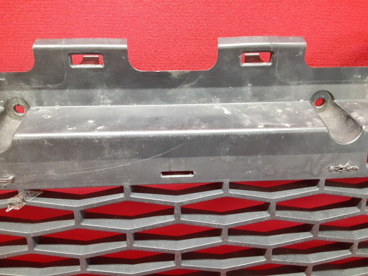 2016 Land Rover Discovery Sport FRONT LOWER Bumper Grille FK72-17K945-A