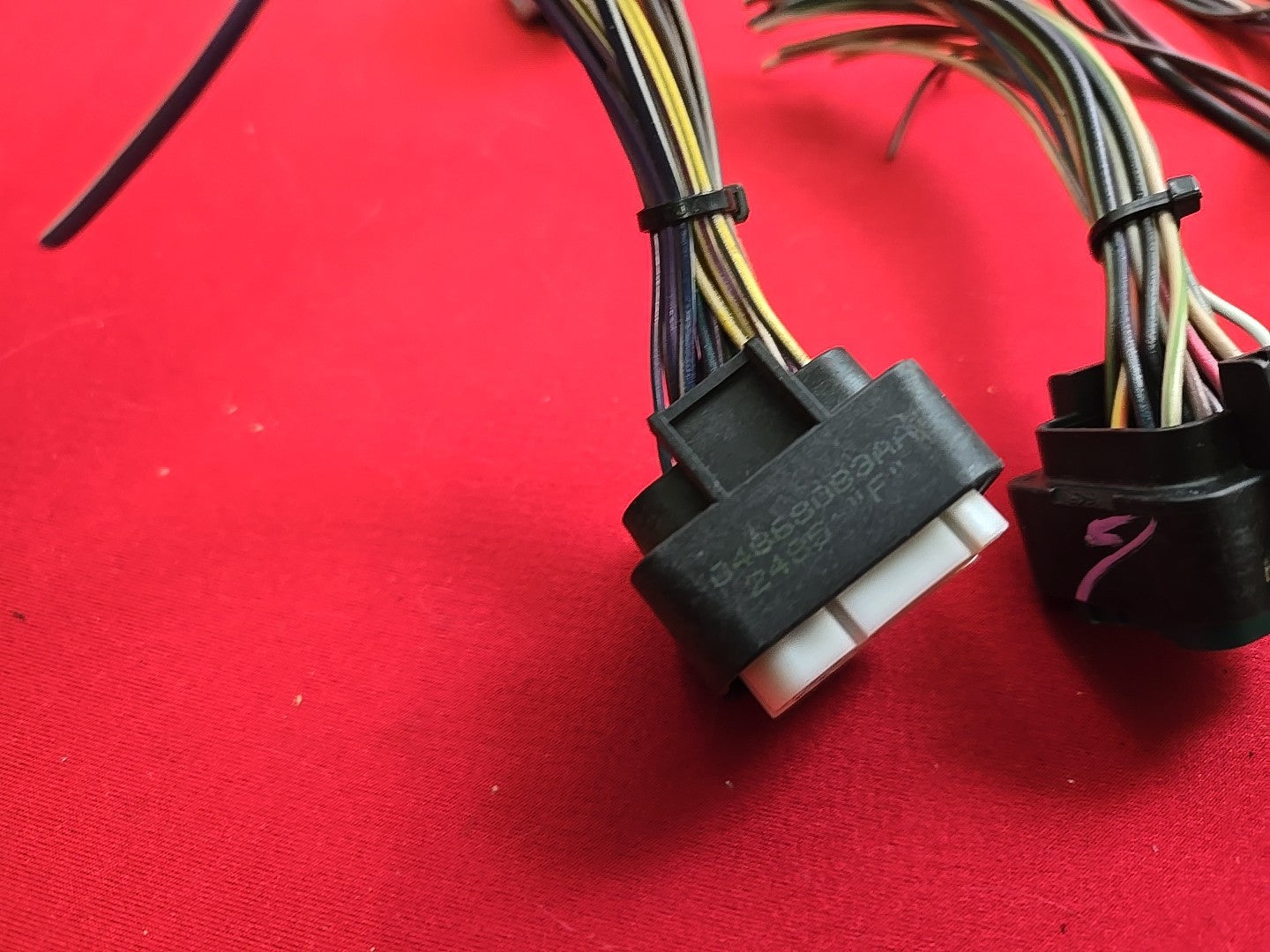 2006 2007 Chrysler Town & Country Dodge Caravan Body Control Module - PIGTAILS