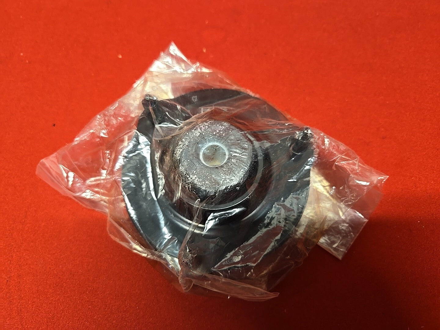 Genuine OEM NEW 2004 - 2009 Lexus GX470 Front Left or Right Shock Strut Mount