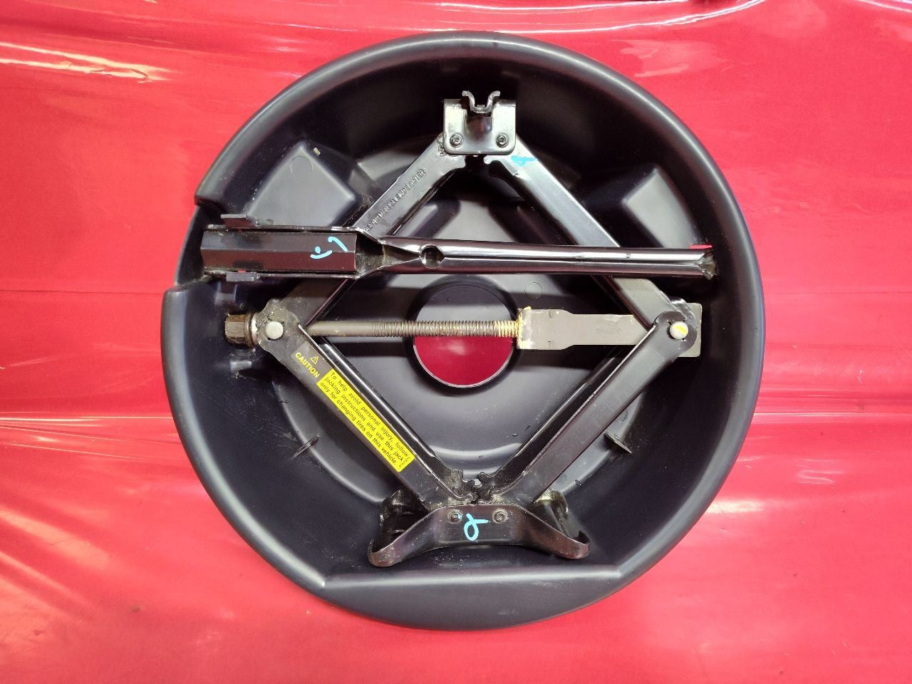 1997-2004 Oldsmobile Buick Cadillac Emergency Spare Tire Change Scissor Jack Kit