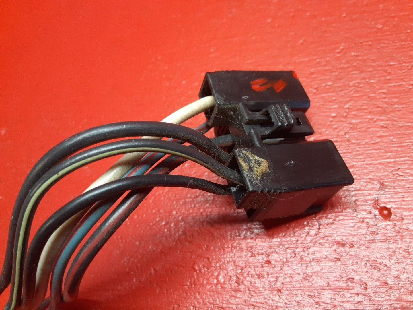 1995 - 1997 Toyota Corolla Cabin Fuse Relay Integration Box Assembly PIGTAILS