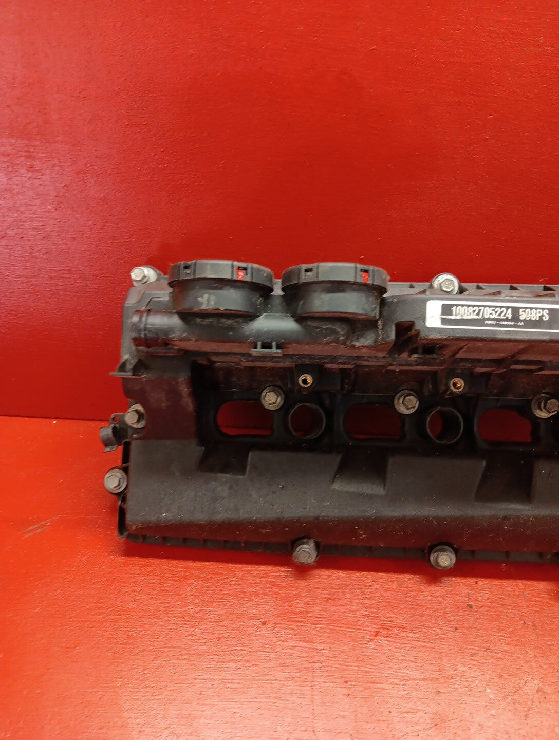2010-2024 Land Rover 5.0L Front Right Engine Cam Cover W/ Sensors LR011216