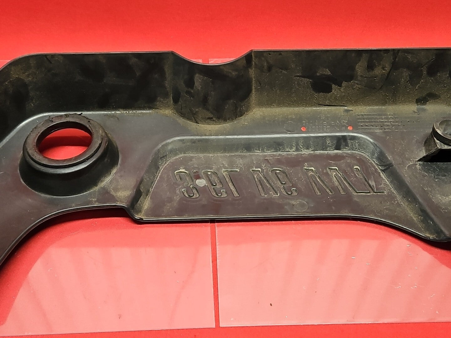 2007-2012 GM Multi Vehicle 3.6L Engine Cover Assembly 12634917