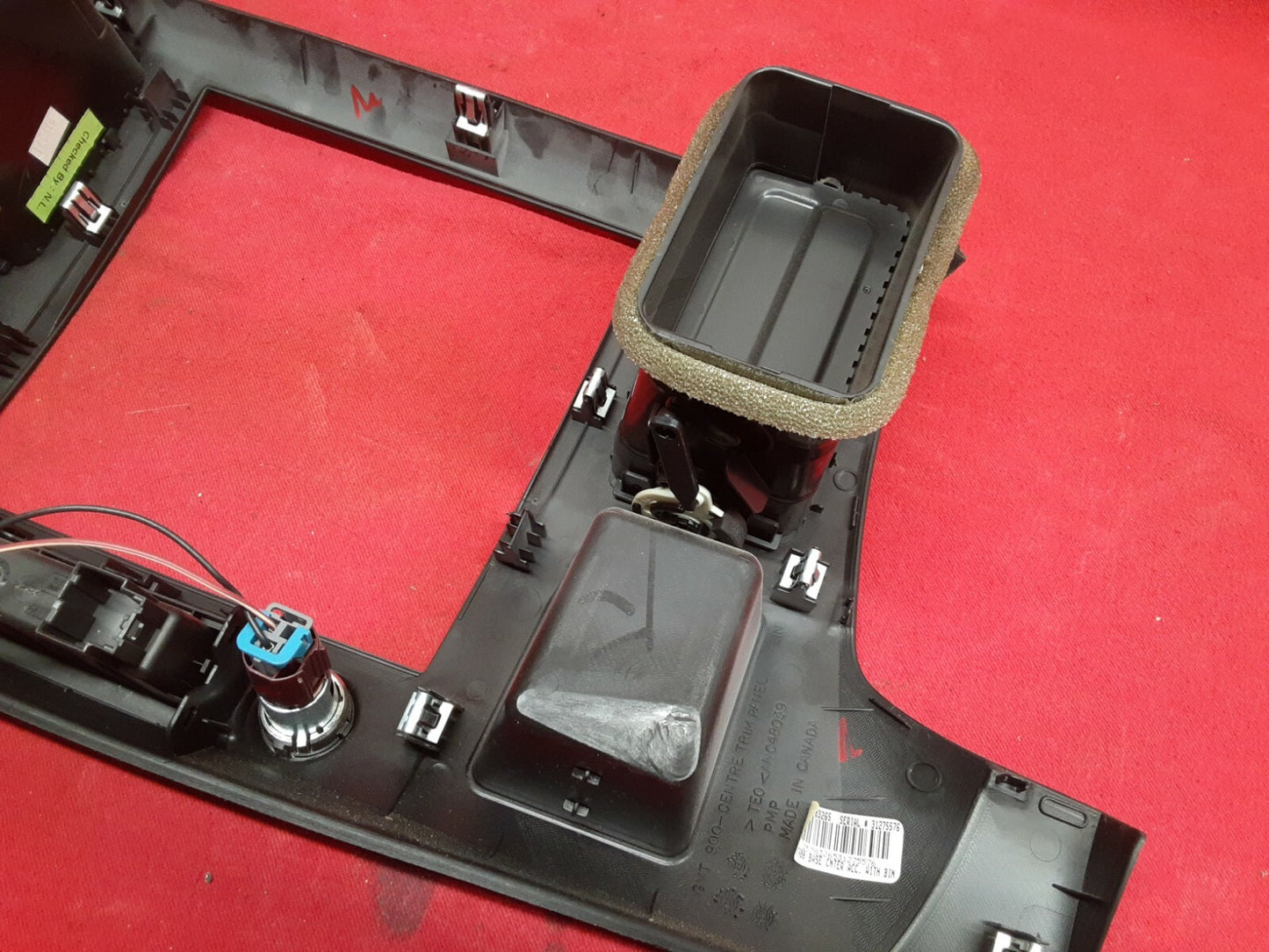 2007 - 2013 Chevrolet Chevy Silverado GMC Sierra Dash Radio 12V Vent Bezel Trim