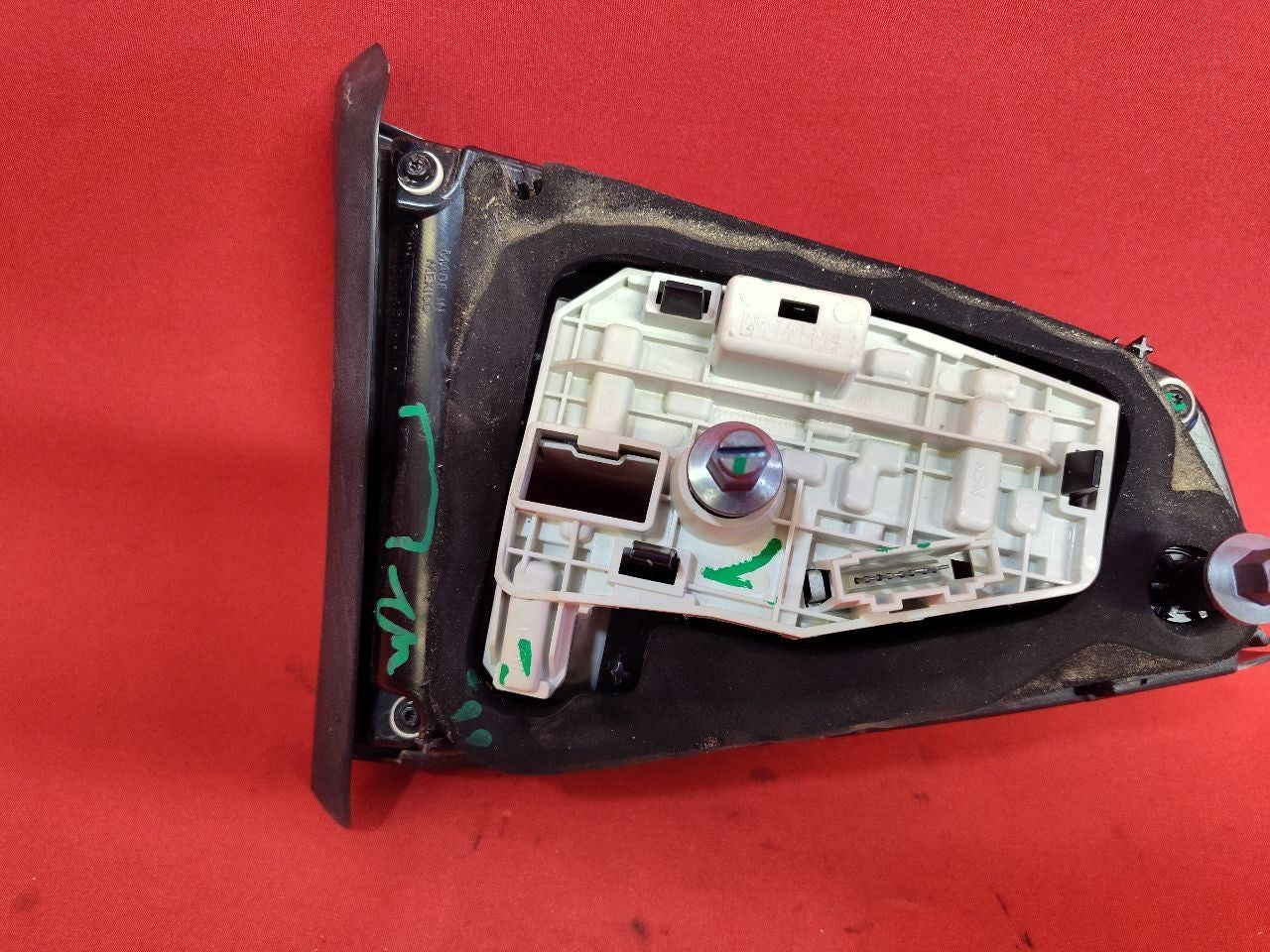 2015 VW Volkswagen Jetta RIGHT PASSENGER Inner Hatch Tail Light Lamp Standard