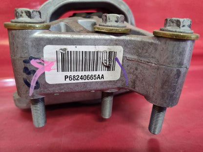2015-2019 Fiat 500 Auto Trans Right Engine Motor Mount Isolator Bracket - 67k