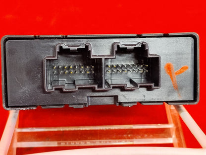Chevrolet Buick GMC Serial Data Gateway Chassis Control Module 13521139