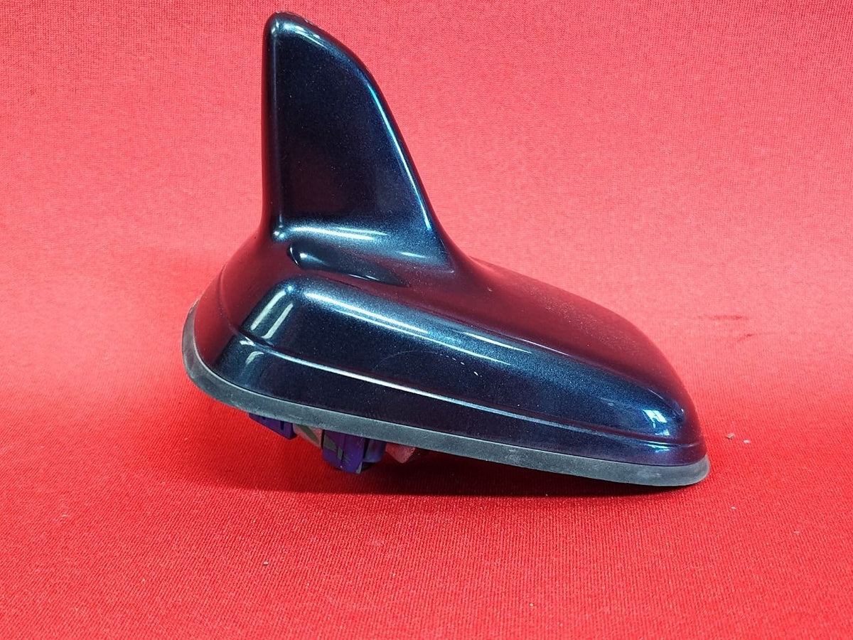 2013-2016 Audi A / Q / R / S / T Satellite Roof Antenna X5R Moonlight Blue Met