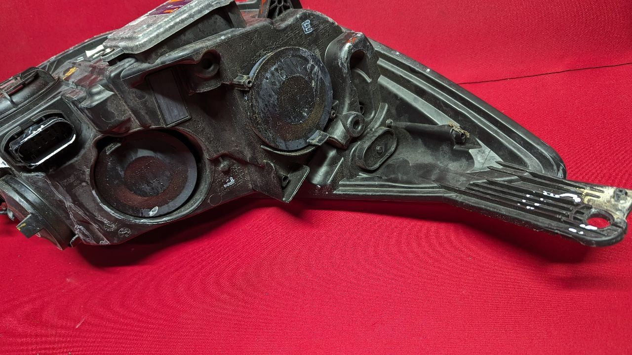 2012-2018 Ford Focus EV Electric RIGHT PASSENGER Headlight Lamp HID Xenon