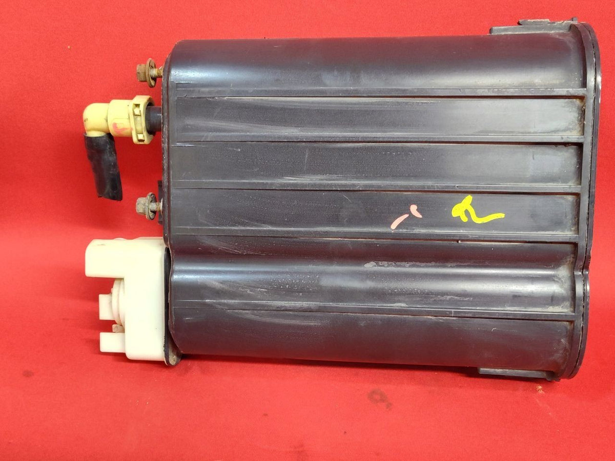 2007-2010 Jeep G. Cherokee Commander Evap Emissions Fuel Vapor Charcoal Canister