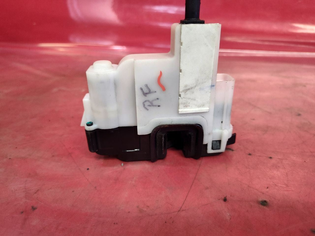 2012-2019 Fiat 500 FRONT RIGHT PASSENGER Door Latch Lock Actuator w/ Cable 67k