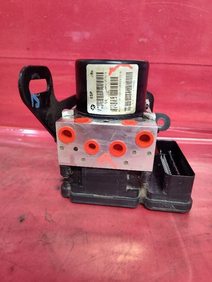 2006 2007 Jeep Grand Cherokee / Commander Hydraulic ABS Anti-Lock Brake Pump