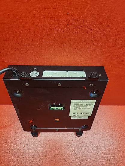 2000-2004 Jaguar XK KJ Vanden Plas Radio Stereo Amplifier LNF4170AA