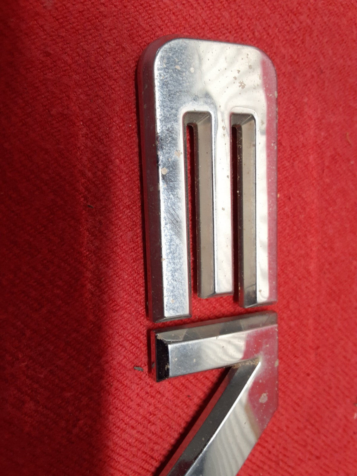 2006 2007 2008 2009 GMC Envoy XL Left or Right Door Emblem Badge Nameplate