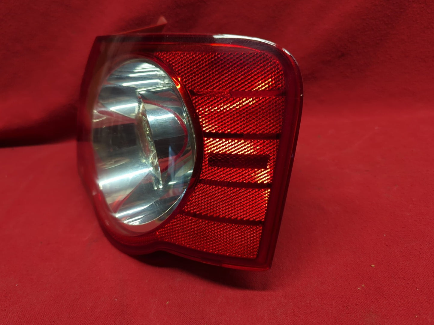 2006 2007 2008 2009 2010 Volkswagen VW Passat RIGHT OUTER BODY Tail Light Lamp